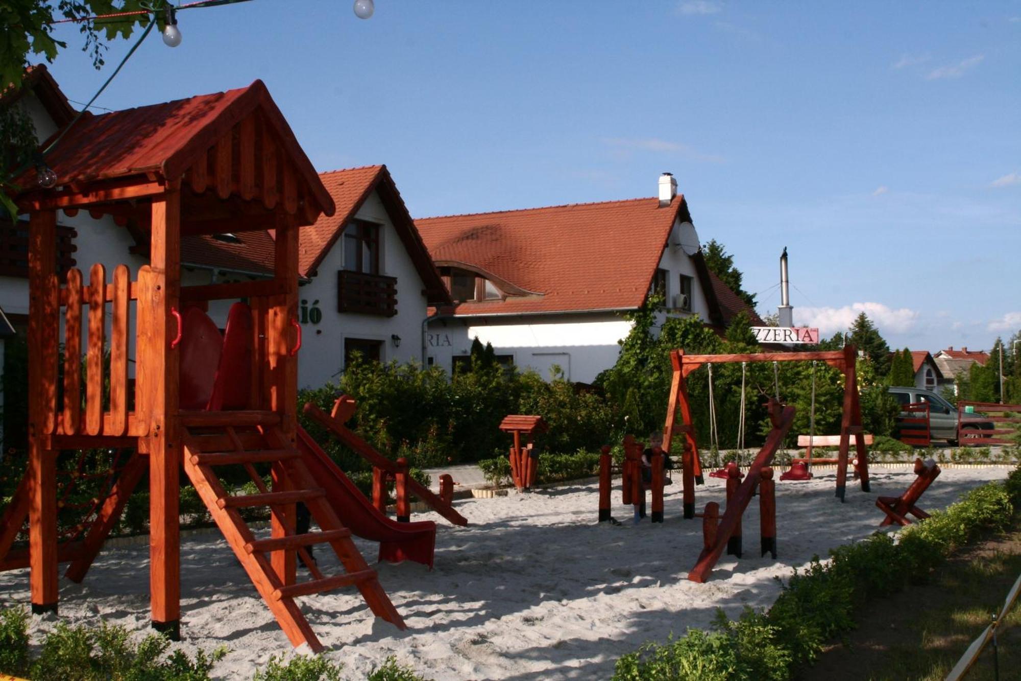 Tornacos Hotel - Hegyko Exterior photo